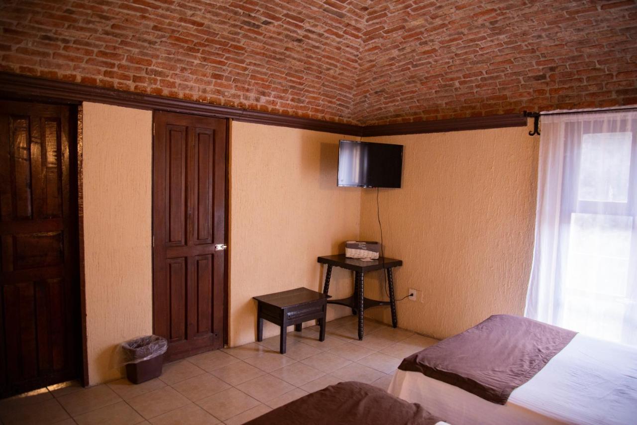 Hotel Hacienda De Cobos غواناخواتو المظهر الخارجي الصورة